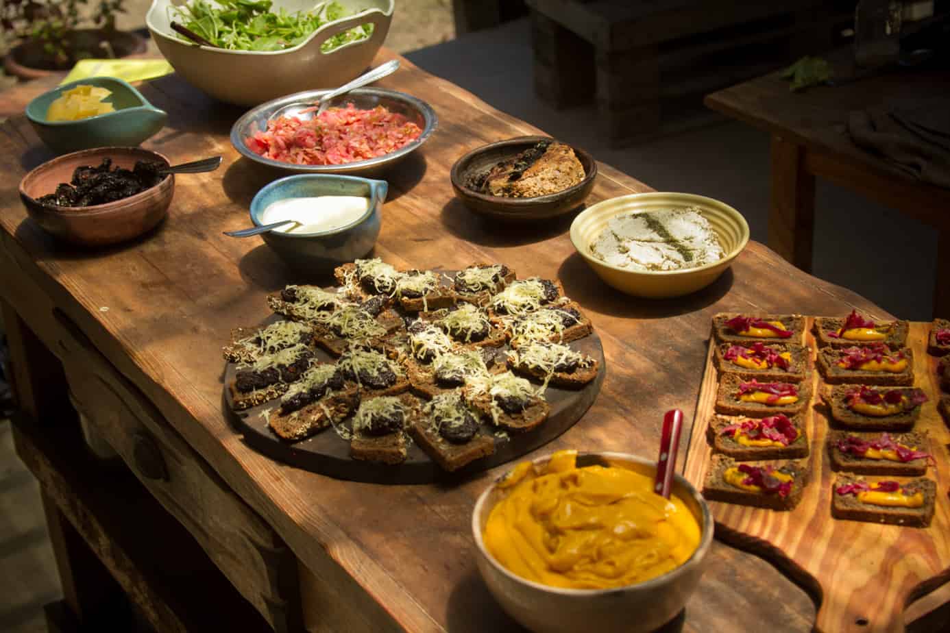 Alimentos naturales y nutritivos en talleres de alimentación consciente en Paraná.