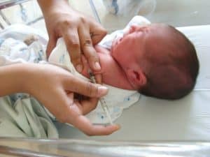 Vacunando bebé