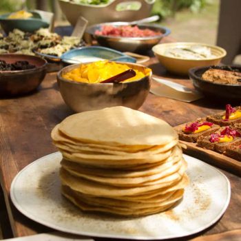 Platos tradicionales y naturales para una alimentación consciente.